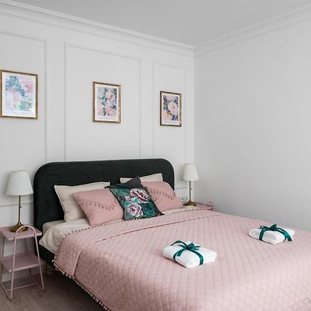 Lovely Downtown Studio At Most Lively Hoza Street, Discover Warsaw On Foot Varsóvia Exterior foto